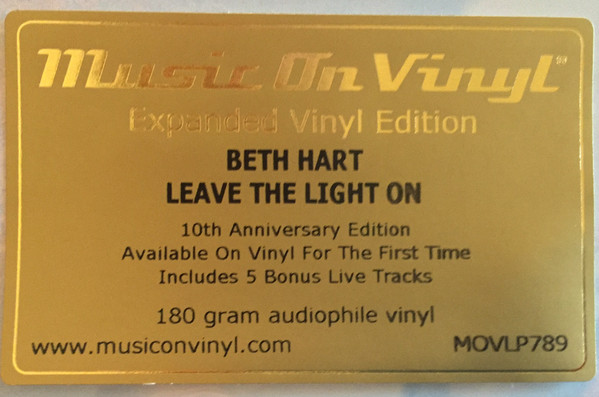 Beth Hart – Leave The Light On